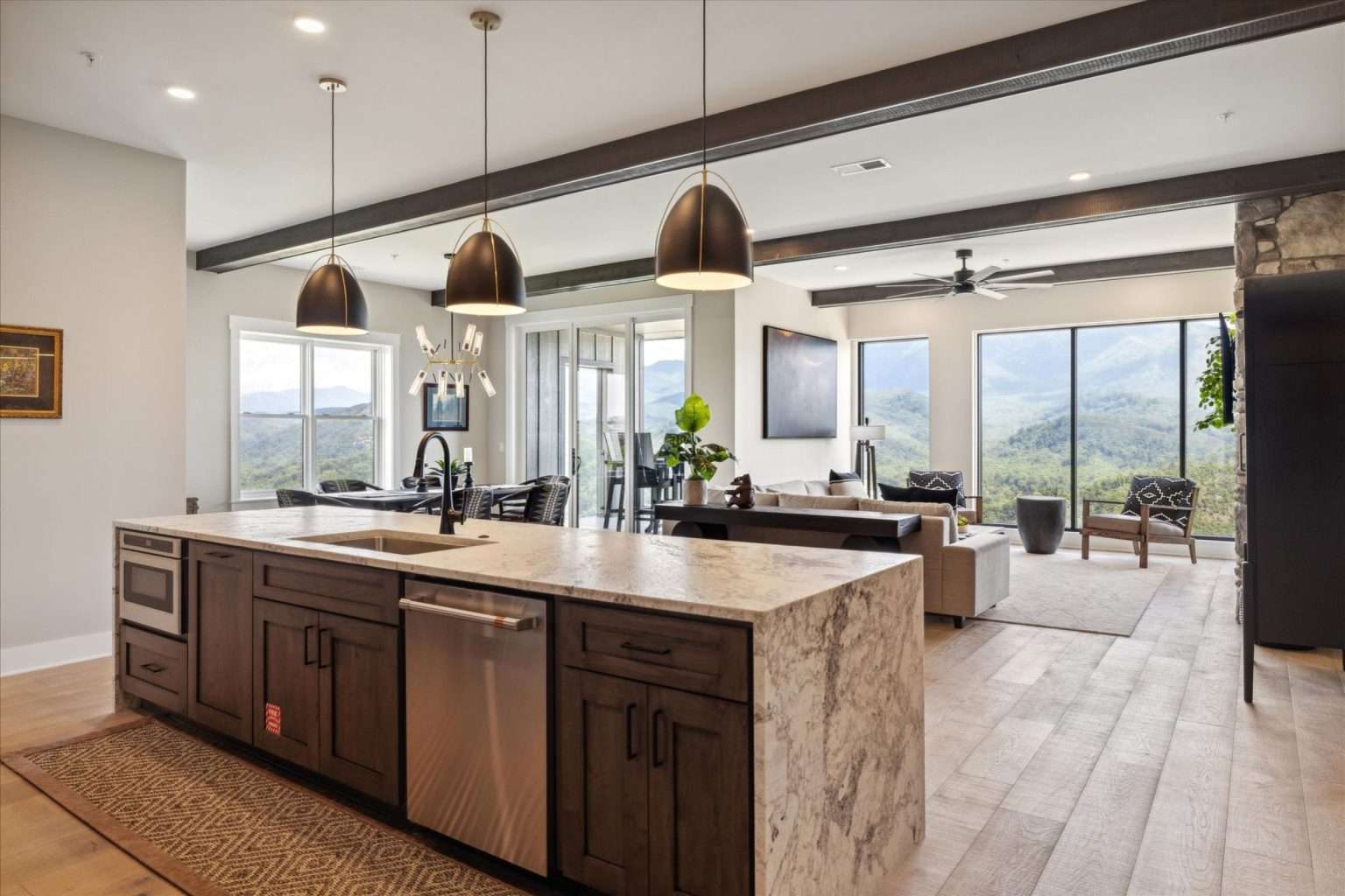 Luxury Penthouse Vacation Rentals preview