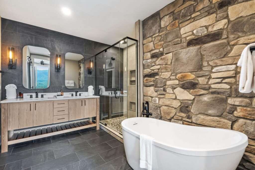 Three Bedroom Top Gatlinburg Vacation Rentals near Dollywood Great Smoky Mountains and Anakeesta Sleeps 8